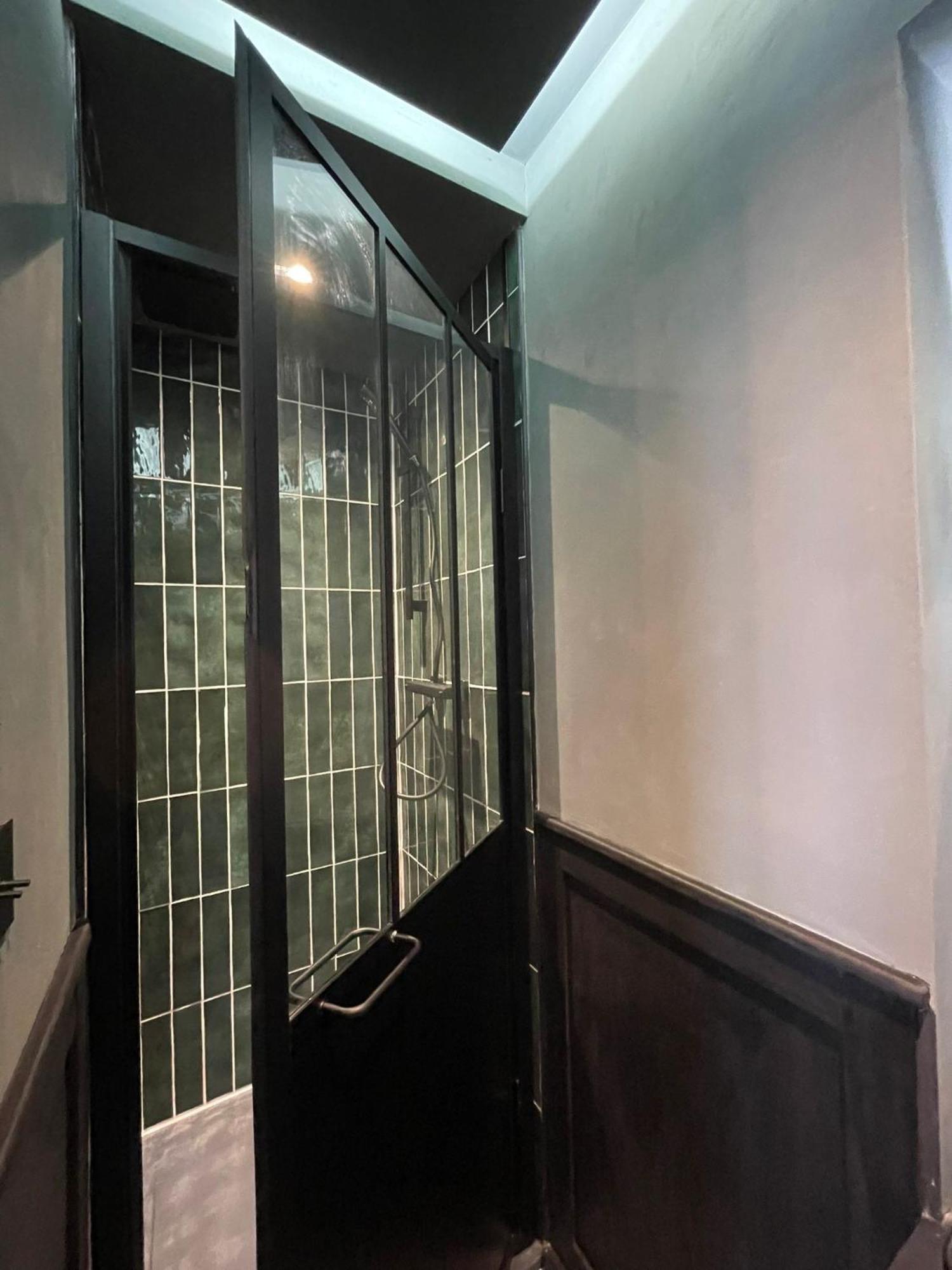 Petit Boudoir The Riverside Retreat Triac-Lautrait エクステリア 写真